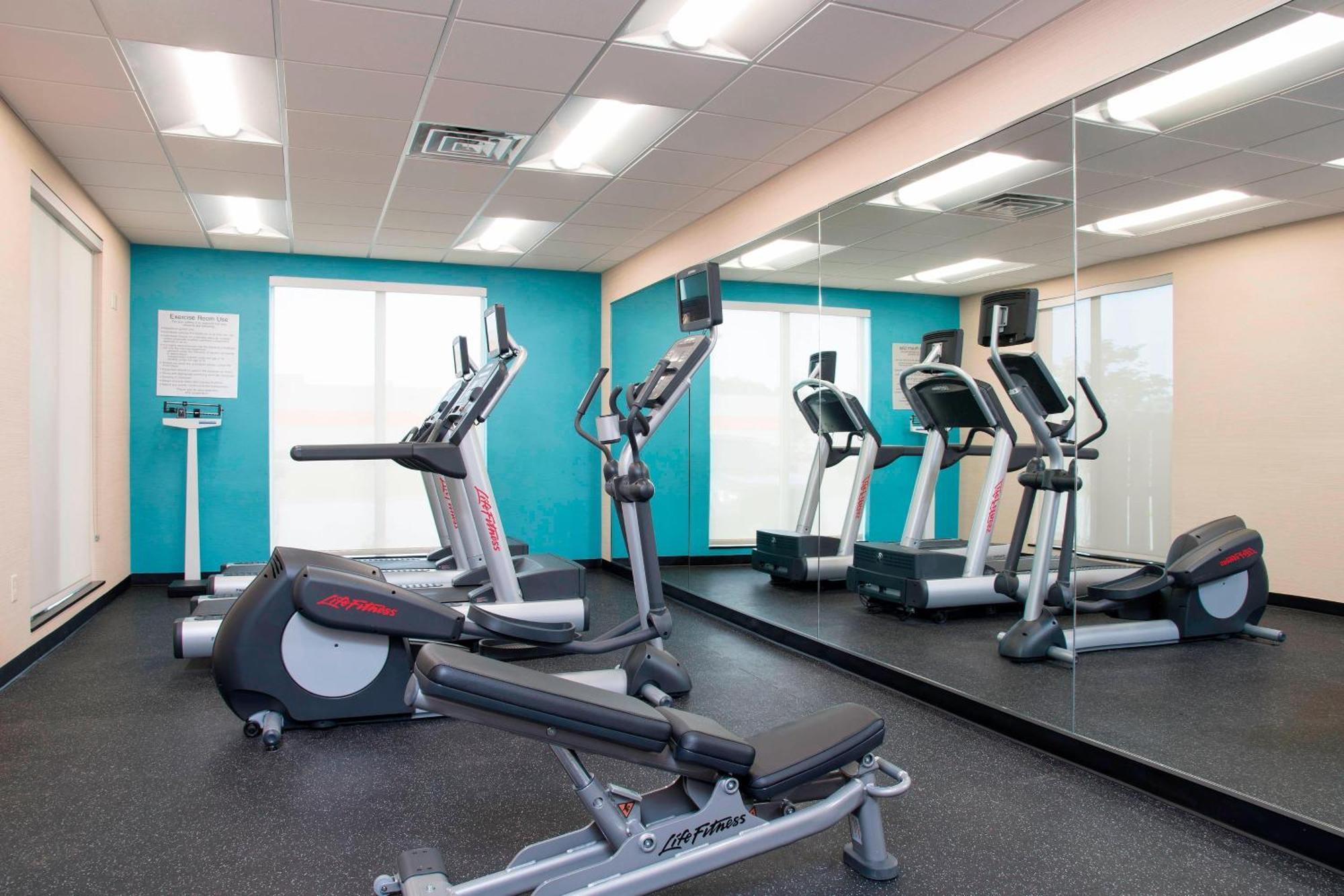 Fairfield Inn & Suites By Marriott Jackson Clinton Ngoại thất bức ảnh